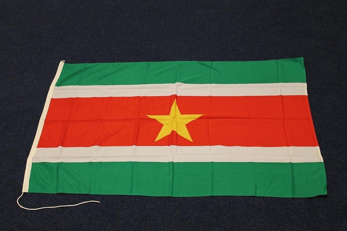 vissertrading Surinaamse vlag - 100x150cm van zware kwaliteit polyester