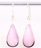 Grote druppelvormige zilveren oorbellen met roze parelmoer