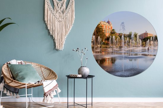 Lavabos sur une place de la ville française de Nice Cercle mural aluminium ⌀ 140 cm