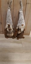 Gnome - Kerstkabouters - Jongen en Meisje - set van 2 - beige - 58 cm hoog