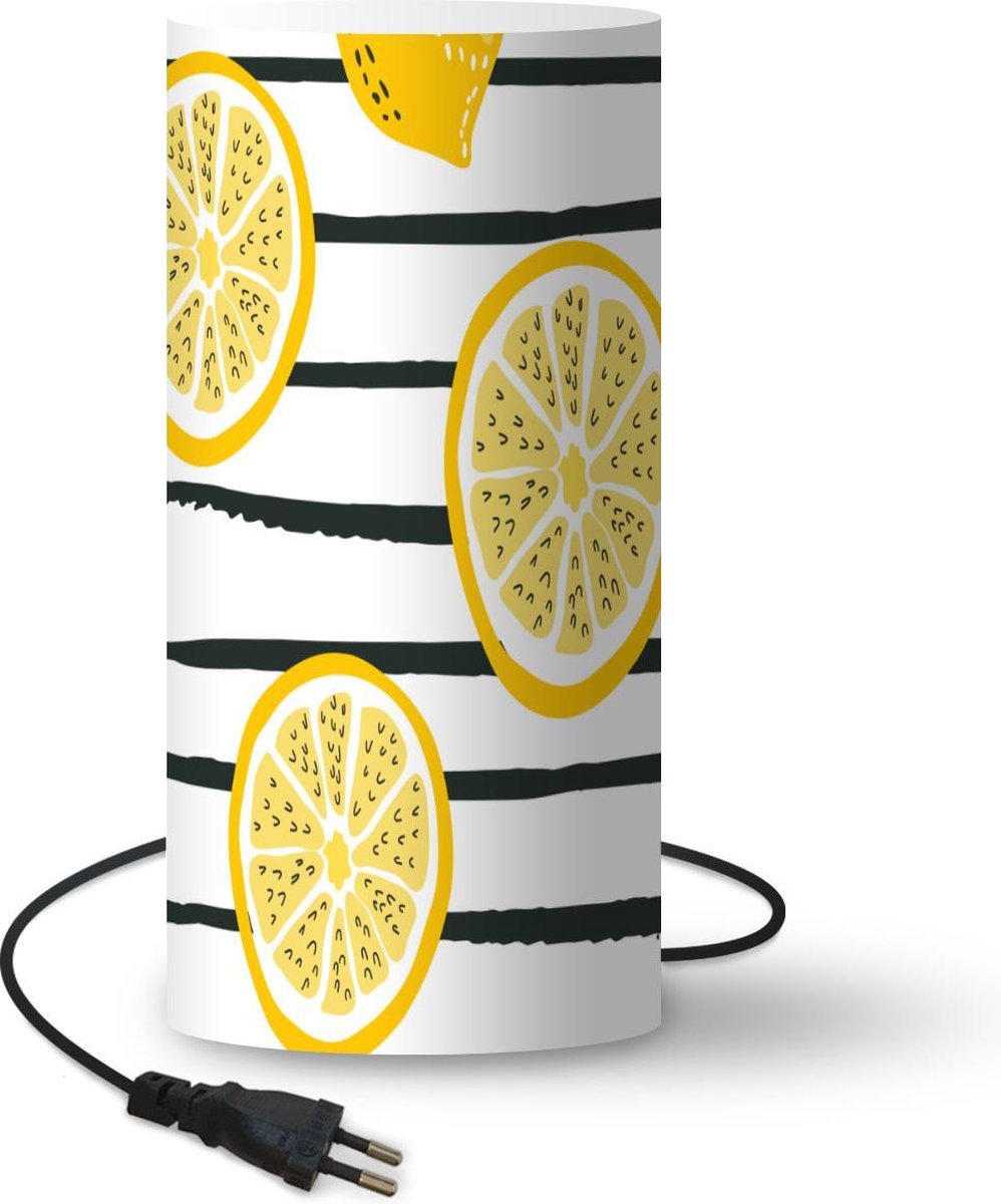Lamp - Nachtlampje - Tafellamp slaapkamer - Citroenen - Zomer - Patronen - 54 cm hoog - Ø24.8 cm - Inclusief LED lamp
