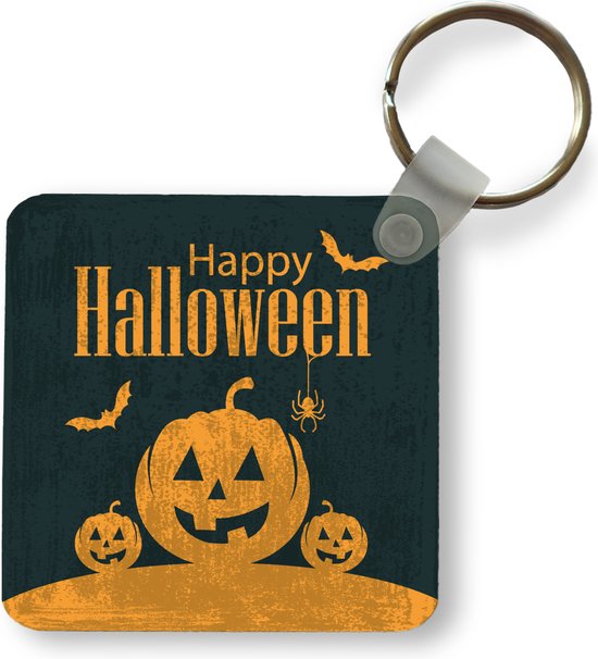 Sleutelhanger - Uitdeelcadeautjes - Happy Halloween omringd met vleermuizen en pompoenen in een illustratie - Plastic
