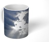 Mok - Zonnestralen die door wolken glanzen - 350 ML - Beker