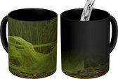 Magische Mok - Foto op Warmte Mok - Sprookjesachtige vrouw met groene jurk - 350 ML