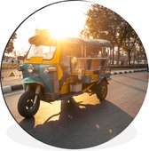 WallCircle - Wandcirkel - Muurcirkel - Tuktuk tijdens zonsondergang - Aluminium - Dibond - ⌀ 60 cm - Binnen en Buiten