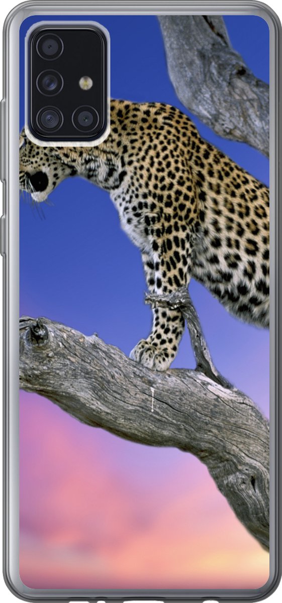 Telefoonhoesje Geschikt voor Samsung Galaxy A52 5G hoesje - Luipaard - Boom - Tak - Siliconen Telefoonhoesje Telefoonhoesje