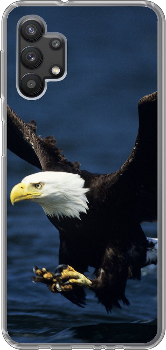Telefoonhoesje Geschikt voor Samsung Galaxy A32 5G hoesje - Arend - Close up - Water - Siliconen Telefoonhoesje Telefoonhoesje