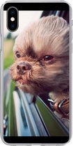 Geschikt voor iPhone Xs hoesje - Hond - Auto - Dier - Siliconen Telefoonhoesje