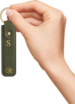 ENROUGE Key Holder Classic OLIVE GREEN | Luxe Sleutelhanger van Echt Leer | Gepersonaliseerd met Naam of Initialen | 100% Leder | Cadeautip Inclusief Geschenkverpakking