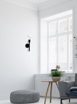 Unieke, opvallende, zwarte wandlamp in metaal voor in je gang of living. Creëer een industriële uitstraling in je ruimte met de Style wandlamp. Het armatuur wordt zonder lichtbron geleverd.