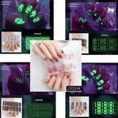 70 stuks - 5 pakken nail stickers set- lichtgevend nagelstickers - Luminous - mooie nagel stickers - nagellijm - Party