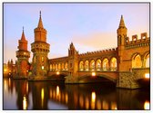 De Oberbaumbrücke over de Spree in oud Berlijn - Foto op Akoestisch paneel - 200 x 150 cm