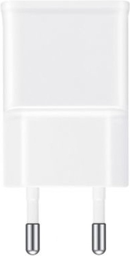Witte Samsung thuislader met twee metalen pinnetjes.