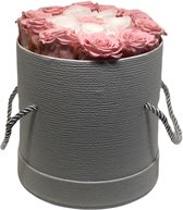 Rose White- White Round Flowerbox Longlife + Rose Bear Red- Rose White - Luxe cadeaus - Valentijn - Vriendin - Vrouw - Rozen - Exclusief