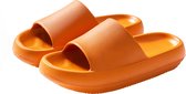 Geweo - Slippers Heren Dames - EVA Badslippers Unisex - Verdikte - Lichtgewicht - Super Zacht aan je Voeten - Anti-Slip en Stevig Voetbed - Anti-lawaai - Oranje - Maat 42/43