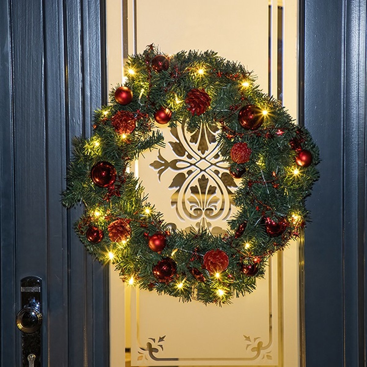 HI Kerstkrans/deurkrans - met decoratie en LED verlichting - rood - D60 cm – foto 4