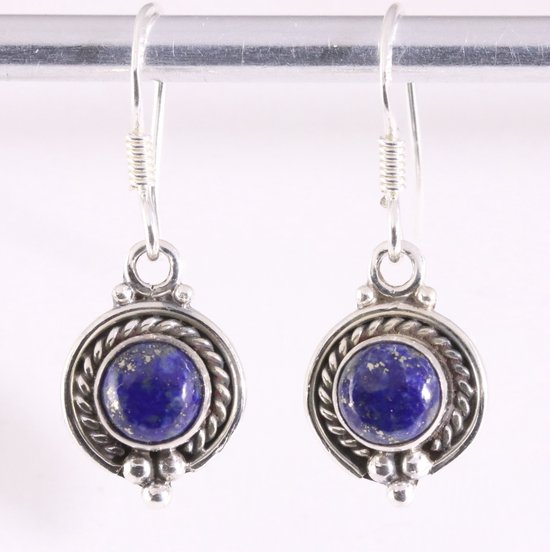 Boucles d'oreilles en argent finement travaillées avec lapis-lazuli