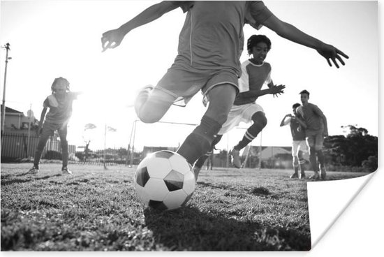 Affiche Gar on jouant au football noir et blanc 60x40 cm bol