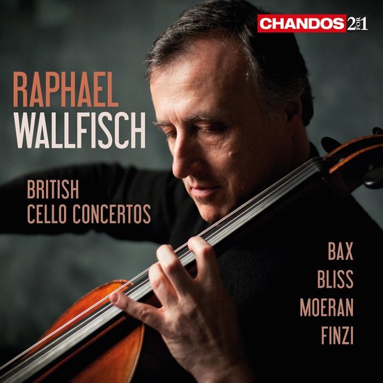 Raphael Wallfisch speelt cello voor de cover van 'British Cello Concertos'.