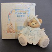 Cherished teddies beeldje ''kiss the hurt and make it well''