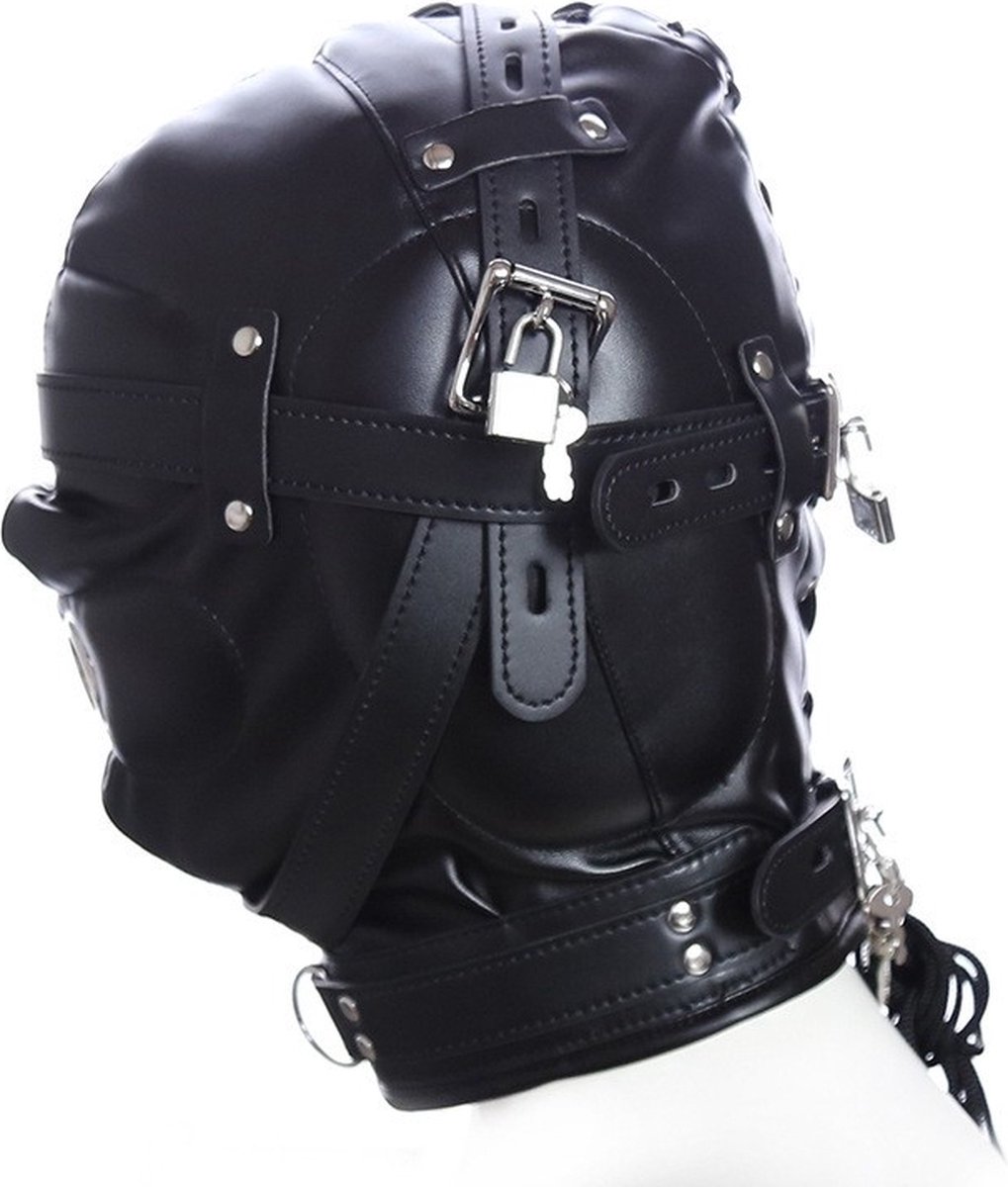 Qora paypoqdagi sexy qizlar Porno suratga olish haqida elon