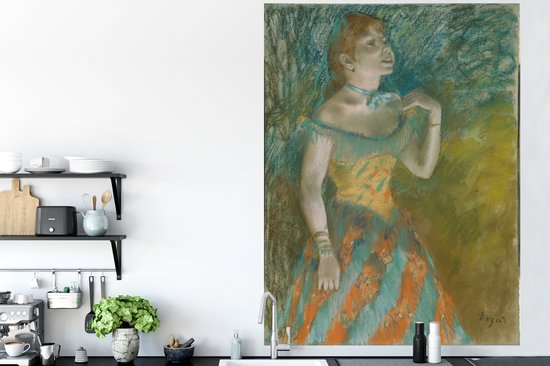 Sticker Muursticker Edgar Degas - Le Singer en vert - Peinture d' Edgar Degas - 120x160 cm - film adhésif autocollant - sticker mural repositionnable XXL /