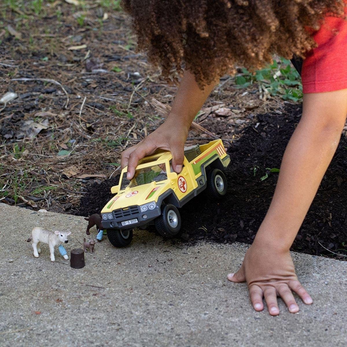 schleich FARM WORLD Speelfigurenset - Dierenartsbezoek op de Boerderij - Kinderspeelgoed voor Jongens en Meisjes - 3 tot 8 jaar - 12 Onderdelen - 42503 — afbeelding 7