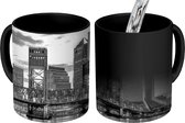 Magische Mok - Foto op Warmte Mok - Skyline van de stad Jacksonville in Florida - zwart wit - 350 ML