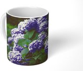 Mok - Duisternis om hortensia in een tuin - 350 ML - Beker