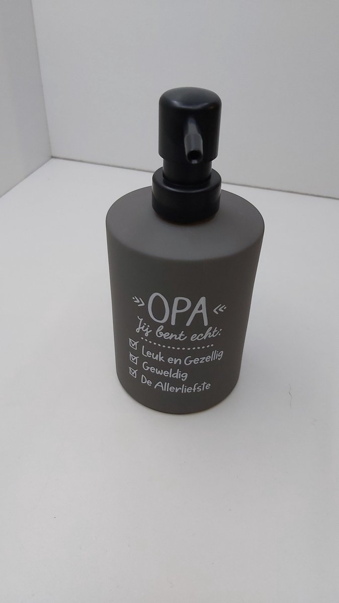 Zeeppompje- Opa-cadeau-keuken-Badkamer