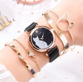 Dameshorloge kat met strass met magneetsluiting + 4 armbandjes