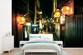 Behang - Fotobehang De verlichte straten van Gion tijdens de nacht bij Kyoto Japan - Breedte 525 cm x hoogte 350 cm