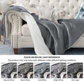 BEDSURE Deken Sofa Knuffeldeken Grijs - Warme Sherpa Sofa Gooideken, Dikke Sofa Deken Couch Deken, 150x200 cm XL Pluizige Woondeken voor Couch