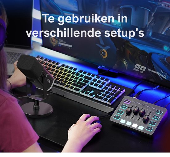 Fifine SC-3 mixer in gebruik tijdens gaming, aangesloten op een PC en monitor.