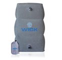 Grijs opblaasbaar vliegtuigbedje met WICK logo en opbergzakje.