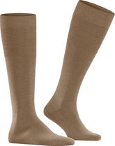 FALKE Airport heren kniekousen - beige (camel) - Maat: 43-44