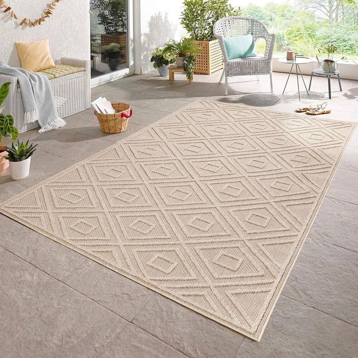 flycarpets Tenedo Beige Buitenkleed - Vloerkleed, Laagpolig Tuinkleed / Tuintapijt / Buitentapijt - 80x150 cm