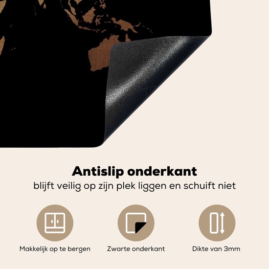 Zwarte inductiebeschermer met wereldkaartprint, dikte 3mm, met antislip onderkant. Makkelijk op te bergen.
