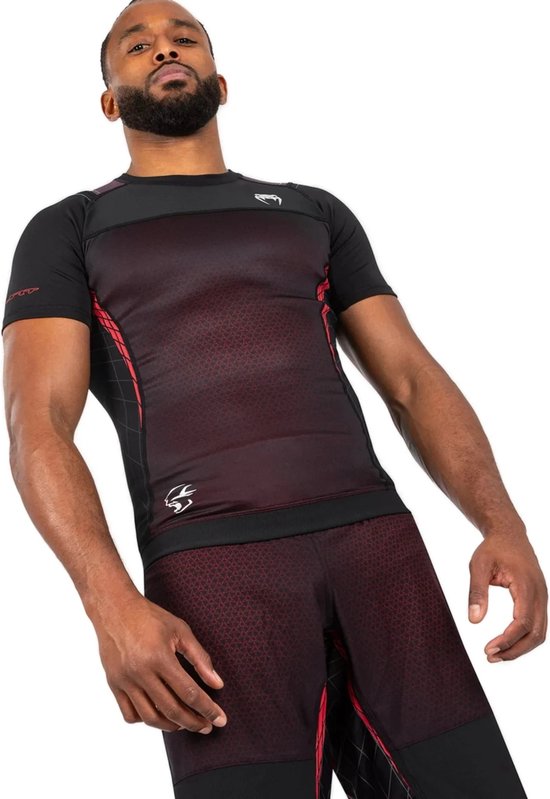 Venum x Dodge Banshee Rashguard Zwart Rood maat XL