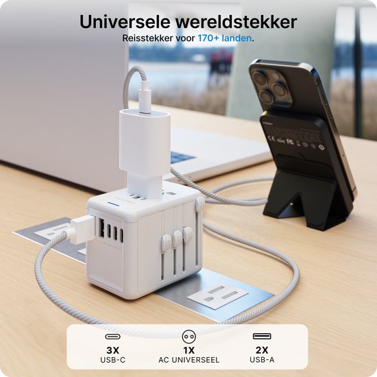 Voomy Universele Wereldstekker - 200+ landen - 3 USB-C & 2 USB-A Poorten - Reisstekker Wereld: Amerika (USA), Engeland (UK), Australië, Zuid Amerika, Afrika, Italië, Thailand - Wit