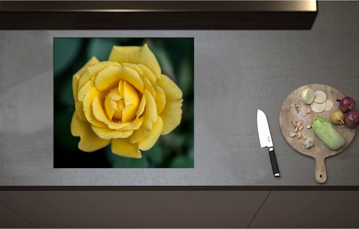 Inductieplaat Beschermer - Bovenaanzicht van Druppels op Gele Landora Roos - 59x55 cm - 2 mm Dik - Inductie Beschermer - Bescherming Inductiekookplaat - Kookplaat Beschermer van Wit Vinyl