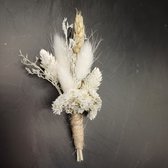 10 corsages van droogbloemen in naturel en witte kleuren - bruiloft - trouwen - feest - corsagebloem - bloemcorsage - corsage met droogbloemen