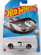 HOT WHEELS FORD GT40 WHITE 12/250 1:64 FACTORY FRESH 2/10