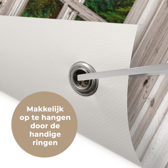 Witte poster met ringen, makkelijk op te hangen.