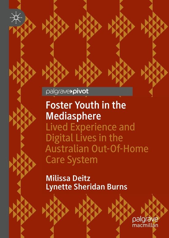 Social Sciences (R0) - Foster Youth in the Mediasphere - cover