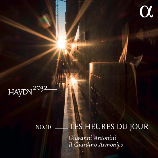 Haydn 2032, No. 10 Les Heures Du Jour, Giovanni Antonini, Il Giardino Armonico, zonsopgang met zonnesterren.