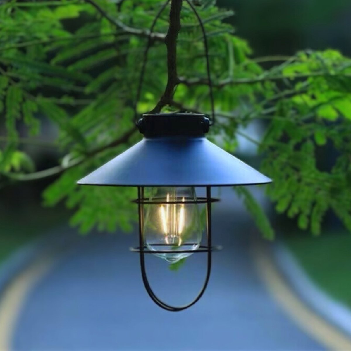 Bol.com Lardic Solar Tuinlamp – Brons kleurig metaal – Tuinverlichting op zonneenergie buiten – Led buitenverlichting met sensor... aanbieding