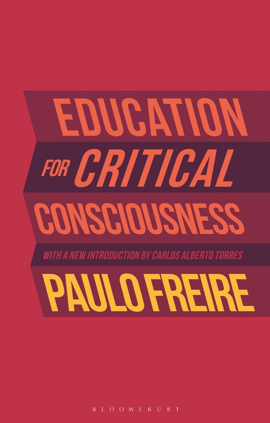 Boekhoes met de titel "EDUCATION FOR CRITICAL CONSCIOUSNESS", door PAULO FREIRE.