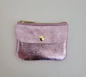 Portemonnee Klein Licht roze - 11 cm x 8 cm - Wallet - Geld - Betalen - Betaal - Accessoires - Accessoire - Mode - Fashion - Glans - Echt leer - Light Pink - Dames - Vrouwen - Mama - Cadeau - Kado - Luxe uitstraling - Mini - Small - Dame - Trendy