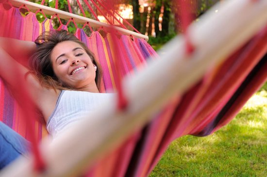 Hamac à tiges résistant aux intempéries et aux UV Tonga Vulcano 200 cm x 100 cm jusqu'à 120 kg rayé coloré